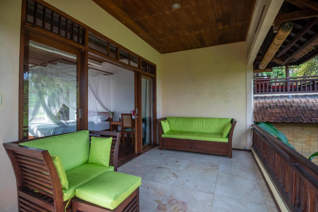 Lesong Hotel And Restaurant Munduk Buitenkant foto