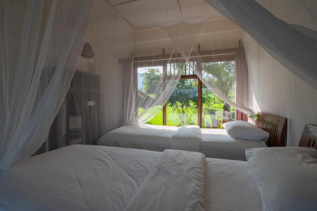 Lesong Hotel And Restaurant Munduk Buitenkant foto