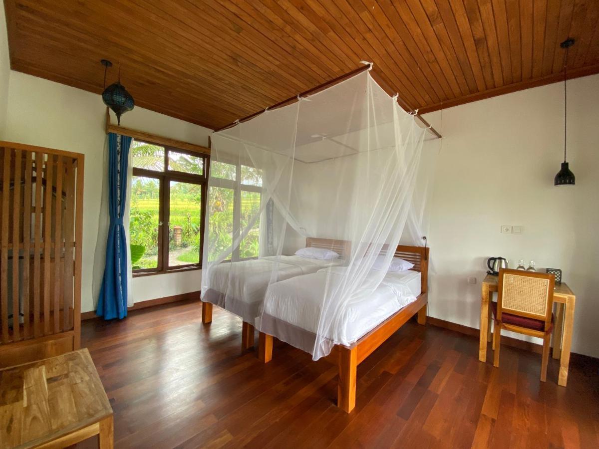 Lesong Hotel And Restaurant Munduk Buitenkant foto